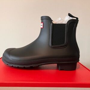 Hunter Matte Black Ankle Chelsea Boots